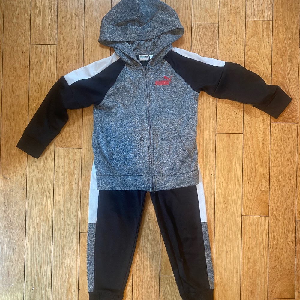 Puma Track Suit Top And Bottoms Size 5 Boys 5T
